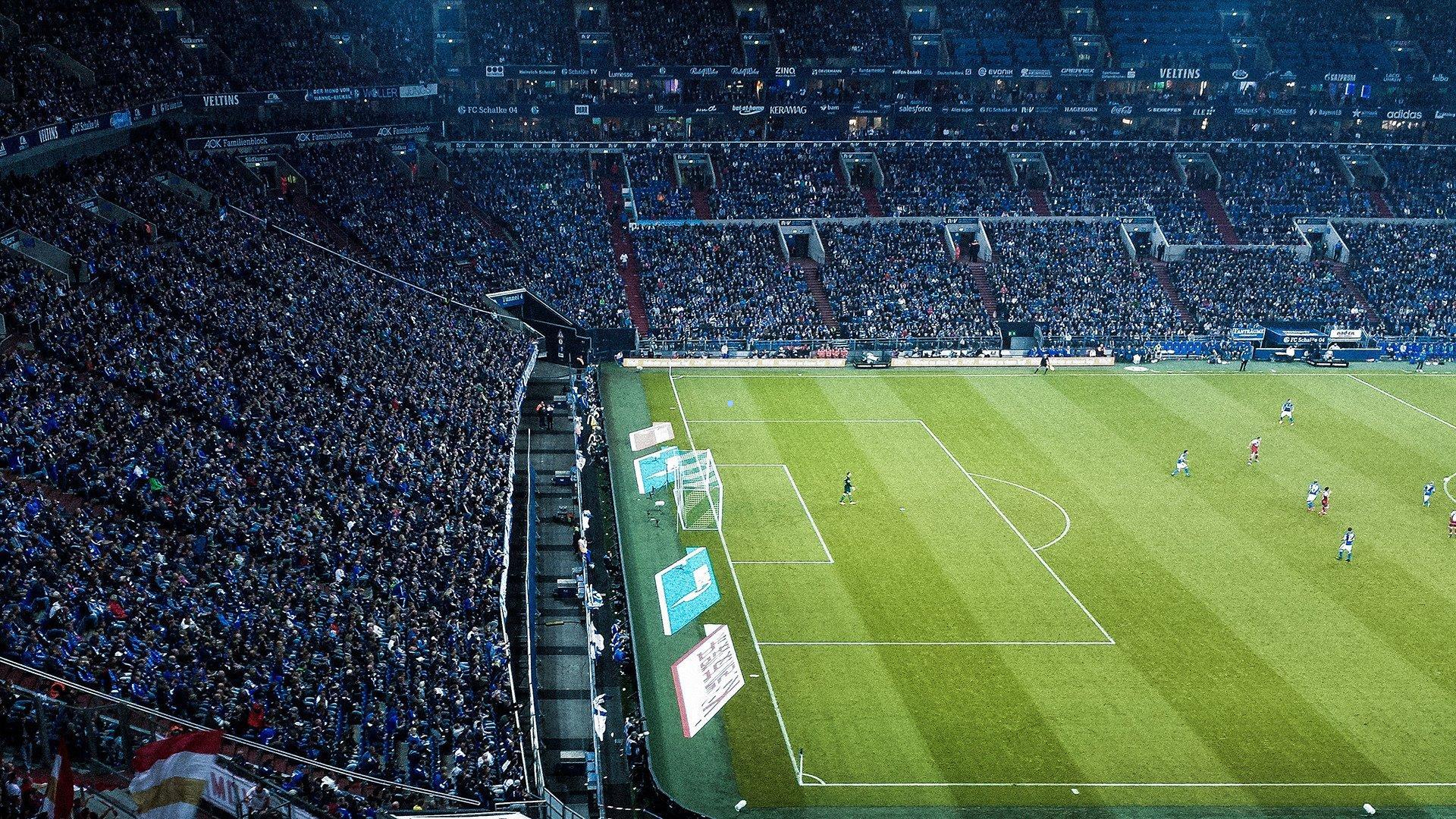 德甲焦点战，法兰克福主场激战霍芬海姆，欧战资格争夺战引爆边路对决